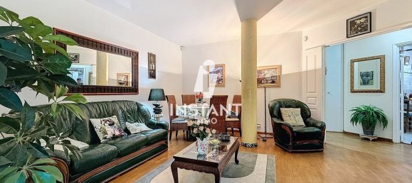 2 bedrooms Apartment in Charenton-le-Pont, France No. 173225 3