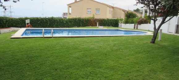 3 bedrooms House in Coma-Ruga, Spain No. 247 3