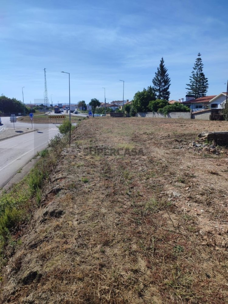  قطعة أرض في Albergaria a Velha, Portugal رقم 245044