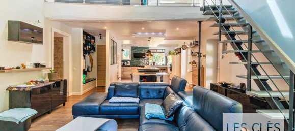 3 bedrooms House in Vaugneray, France No. 275171 5