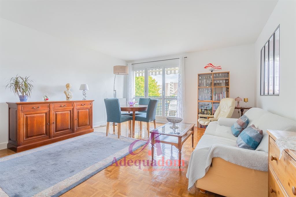 4 bedrooms Apartment in Bois-Colombes, France No. 188578