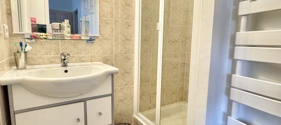 3 bedrooms Apartment in Thiais, France No. 141402 9