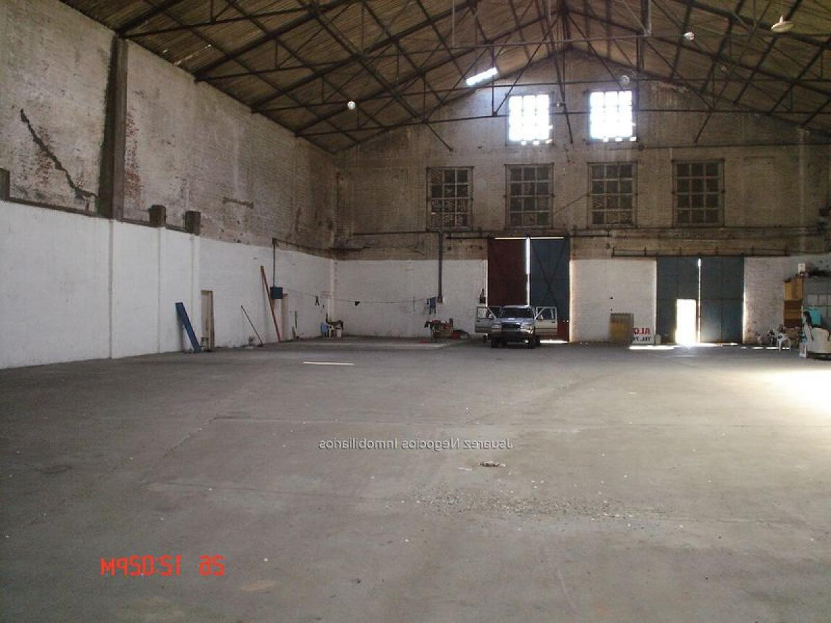  Building in Montevideo, Uruguay No. 16308