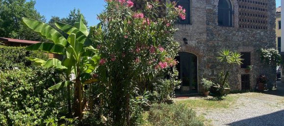 12 bedrooms Villa in Lucca, Italy No. 158390 27