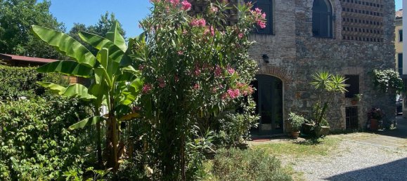 12 bedrooms Villa in Lucca, Italy No. 158390 15