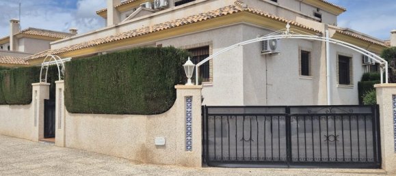 3 bedrooms Townhouse in Alicante, Spain No. 190750 4