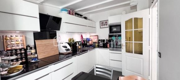 3 bedrooms House in Roissy-en-Brie, France No. 283520 6