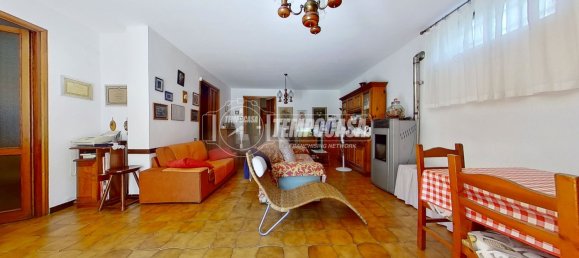 Villa de 5 habitaciónes en Seveso, Italy No. 305119 16