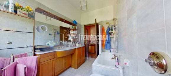 Villa de 5 habitaciónes en Seveso, Italy No. 305119 9