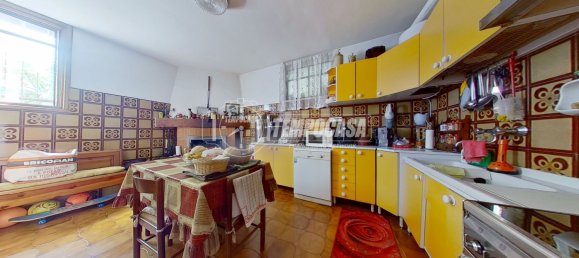 Villa de 5 habitaciónes en Seveso, Italy No. 305119 3