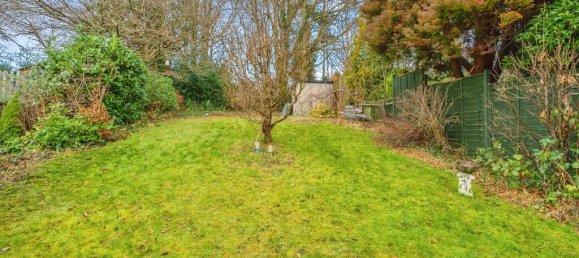 4 bedrooms House in Woking, United Kingdom No. 10529 16