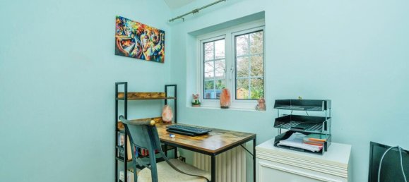 4 bedrooms House in Woking, United Kingdom No. 10529 10