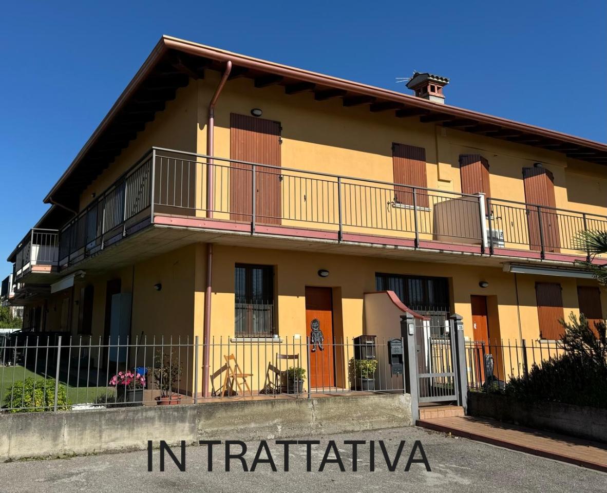 10غرفة شقة في Verolanuova, Italy رقم 235445
