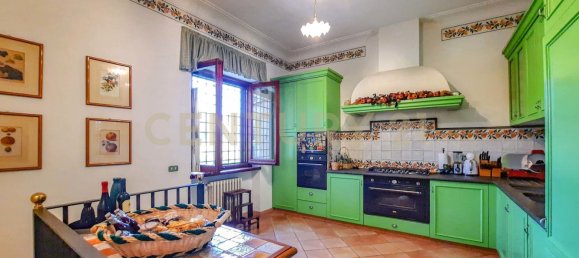 5 Schlafzimmer Haus in Rome, Italy, Nr. 80310 12