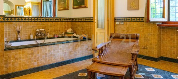 5 Schlafzimmer Haus in Rome, Italy, Nr. 80310 15