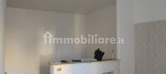 Здание с 2 спальнями в Торитто, Италия № 203825 8