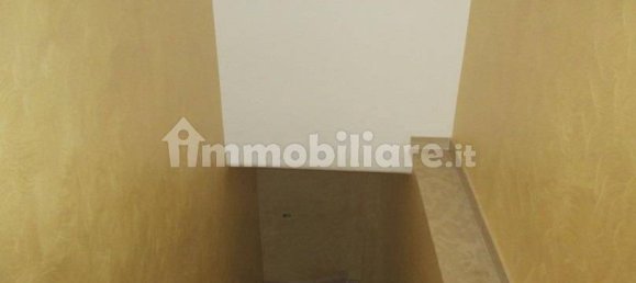 Здание с 2 спальнями в Торитто, Италия № 203825 16