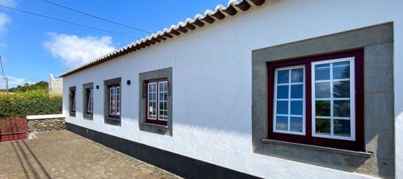 3 bedrooms House in Angra do Heroismo, Portugal No. 183283 20