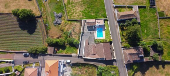 3 bedrooms House in Angra do Heroismo, Portugal No. 183283 25