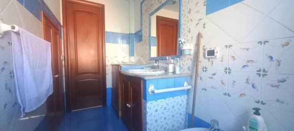4 rooms Apartment in Pozzuoli, Italy No. 78004 11