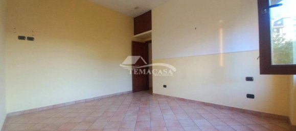 4 rooms Apartment in Pozzuoli, Italy No. 78004 19