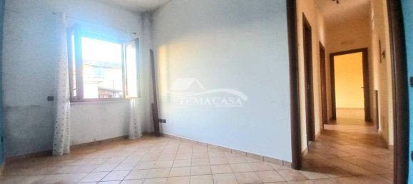 4 rooms Apartment in Pozzuoli, Italy No. 78004 15