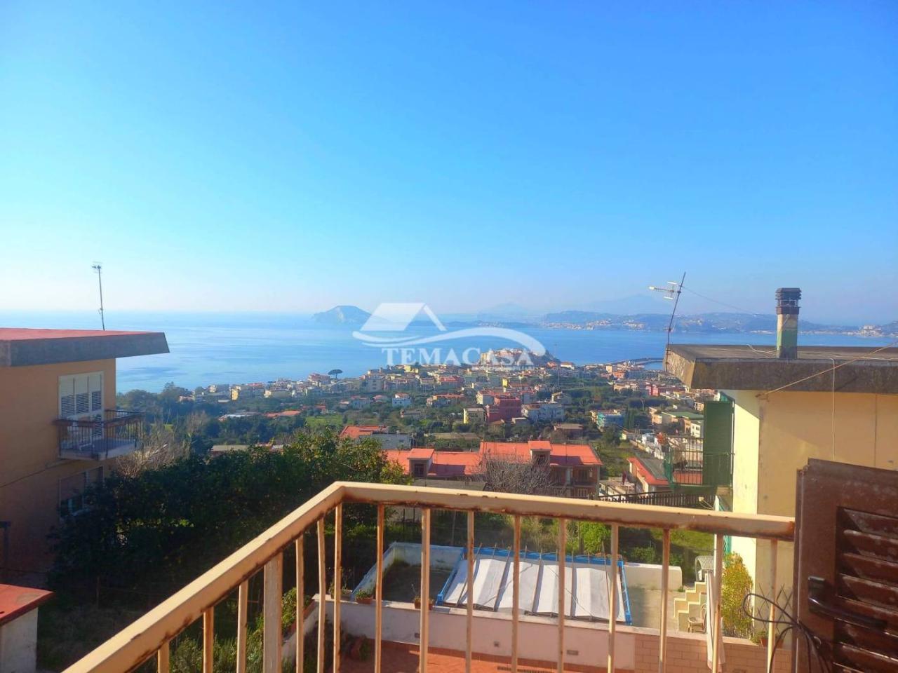 4 rooms Apartment in Pozzuoli, Italy No. 78004
