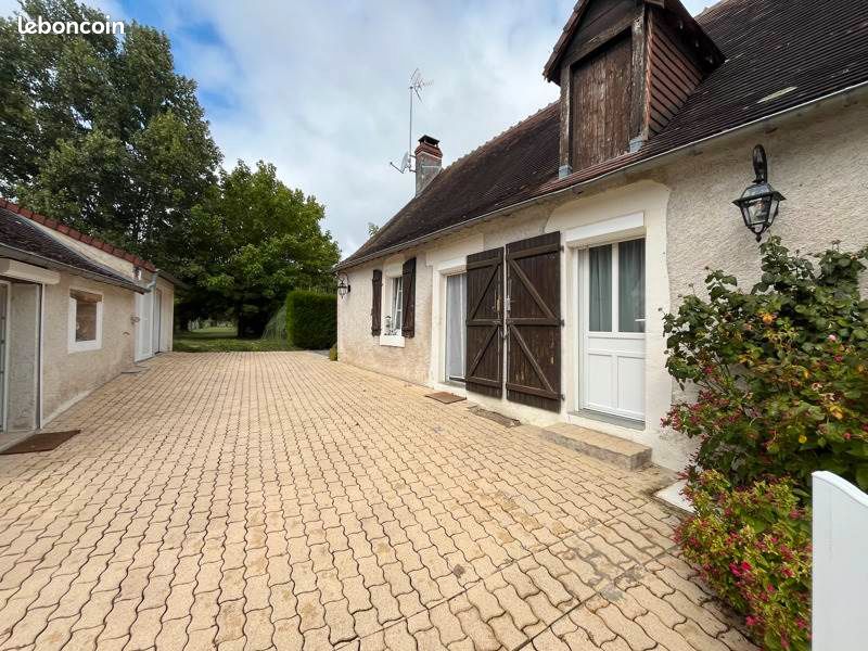 2 bedrooms House in Ferriere-Larcon, France No. 322893