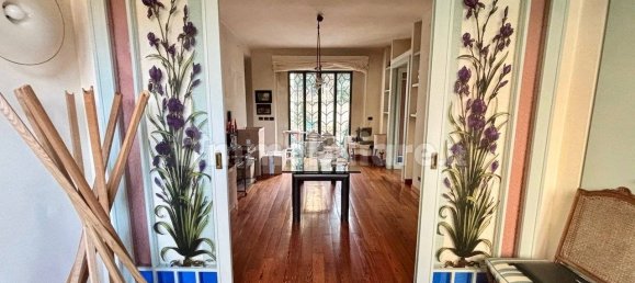 2 bedrooms Apartment in Turin, Italy No. 163161 11