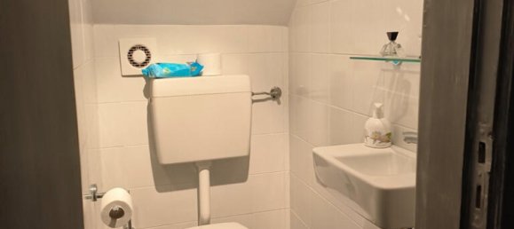 3 bedrooms Castles in Carapelle Calvisio, Italy No. 105625 12