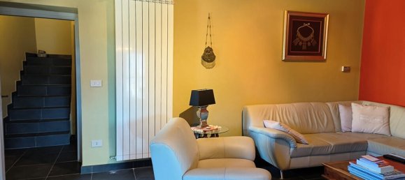 3 bedrooms Castles in Carapelle Calvisio, Italy No. 105625 10