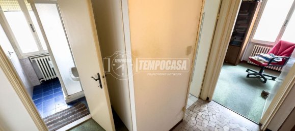 4 rooms Apartment in Ferrara, Italy No. 30675 19