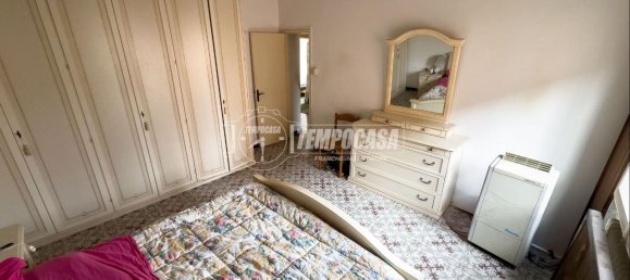 4 rooms Apartment in Ferrara, Italy No. 30675 11
