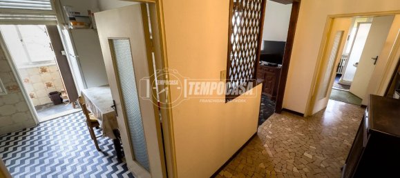 4 rooms Apartment in Ferrara, Italy No. 30675 3