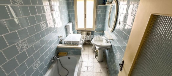 4 rooms Apartment in Ferrara, Italy No. 30675 17