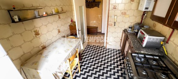 4 rooms Apartment in Ferrara, Italy No. 30675 5