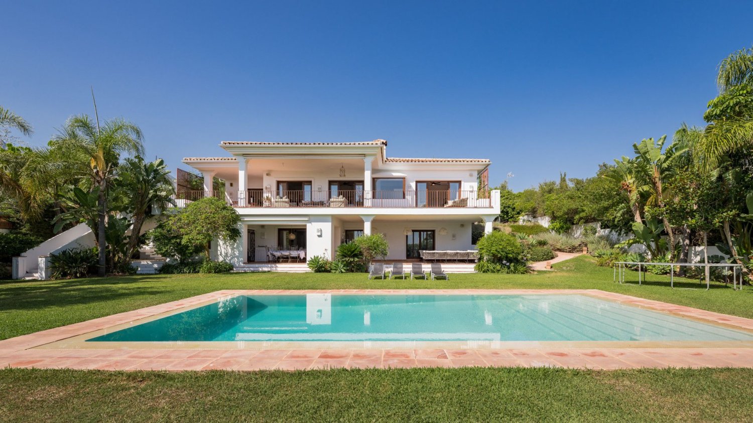 5 bedrooms Villa in Marbella, Spain No. 134716