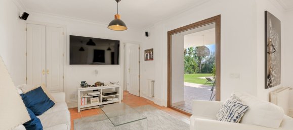 5 bedrooms Villa in Marbella, Spain No. 134716 14