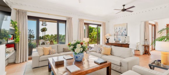 5 bedrooms Villa in Marbella, Spain No. 134716 2