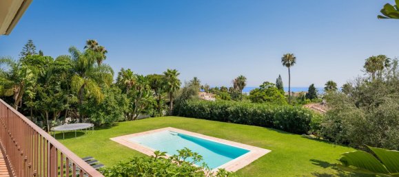 5 bedrooms Villa in Marbella, Spain No. 134716 4