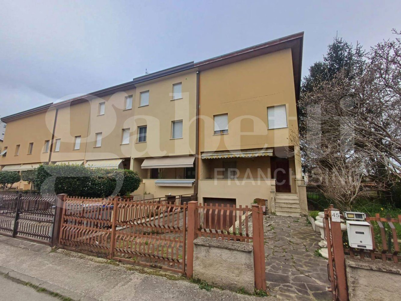 3 غرف نوم فيلا في Bastia Umbra, Italy رقم 61238