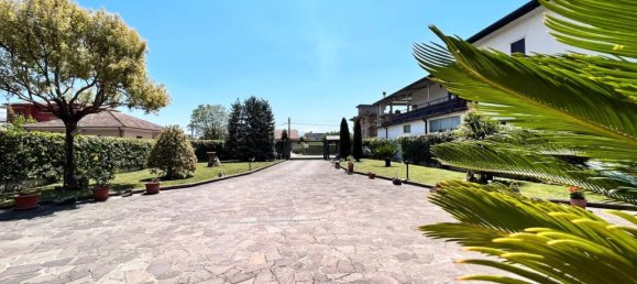 5 bedrooms Villa in Sora, Italy No. 152010 19