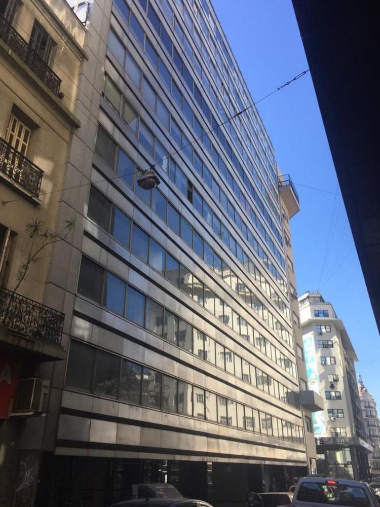 370m² Office in Buenos Aires, Argentina No. 104498
