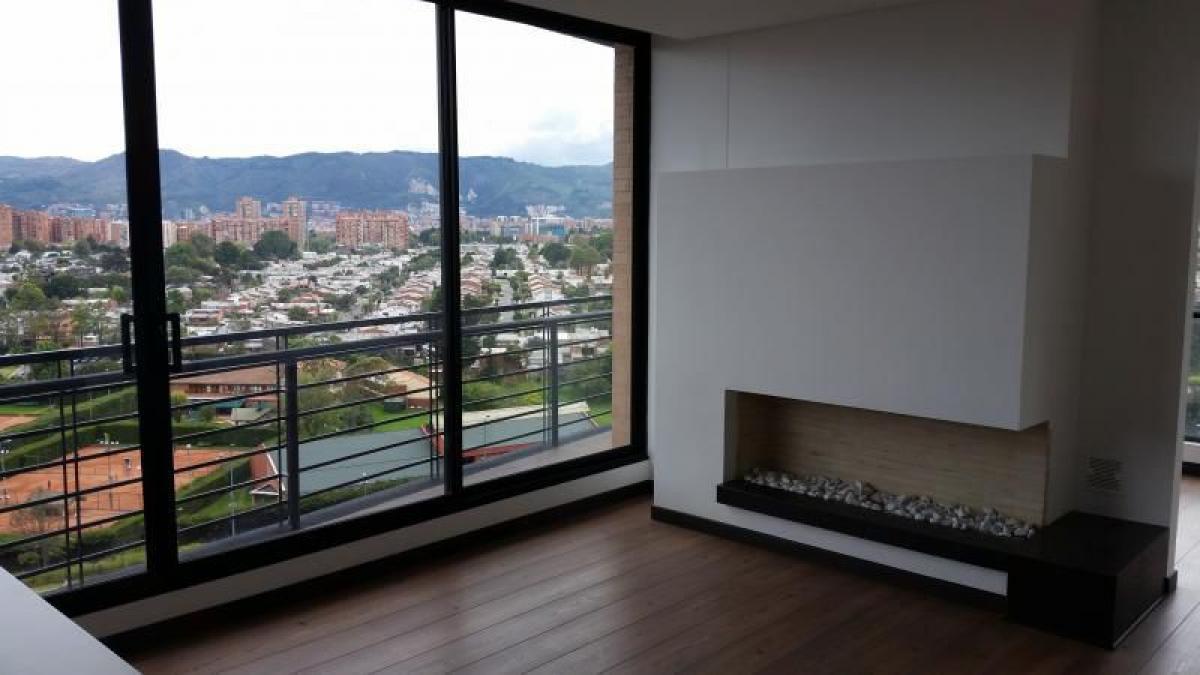 Дом с 3 спальнями в Богота, Колумбия № 11901