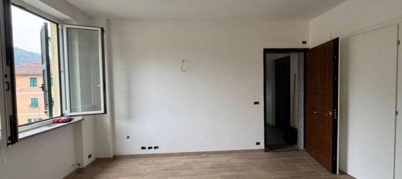 3 rooms Apartment in Serra Riccò, Italy No. 39389 13