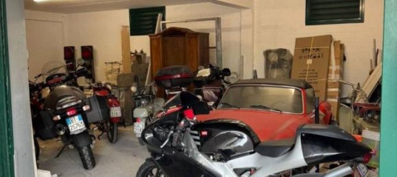 3 rooms Apartment in Serra Riccò, Italy No. 39389 18