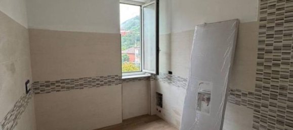 3 rooms Apartment in Serra Riccò, Italy No. 39389 10