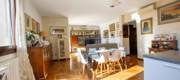 Apartamento de 3 dormitorios en Olbia, Italy No. 326996 4