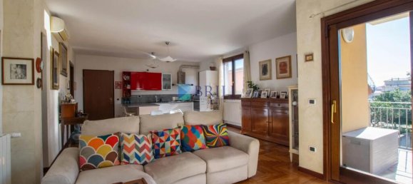 Apartamento de 3 dormitorios en Olbia, Italy No. 326996 10