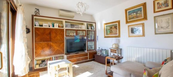 Apartamento de 3 dormitorios en Olbia, Italy No. 326996 8